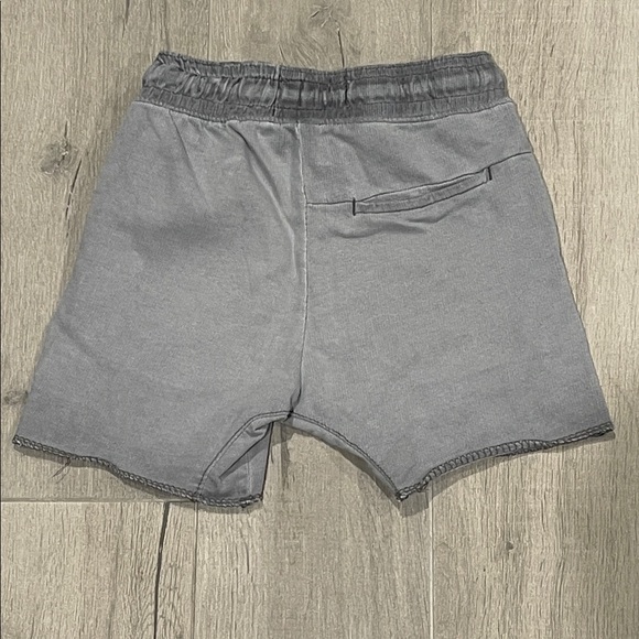Zara Boys Gray Shorts Size 5 110cm - Picture 2 of 3